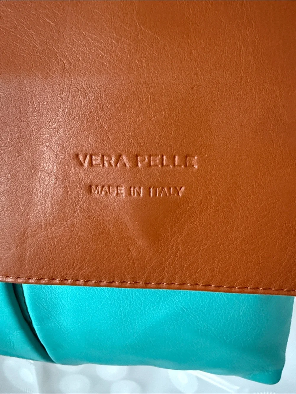 Vera Pelle made in Italy Tan and Teal Two-Tone Leather Crossbody,
